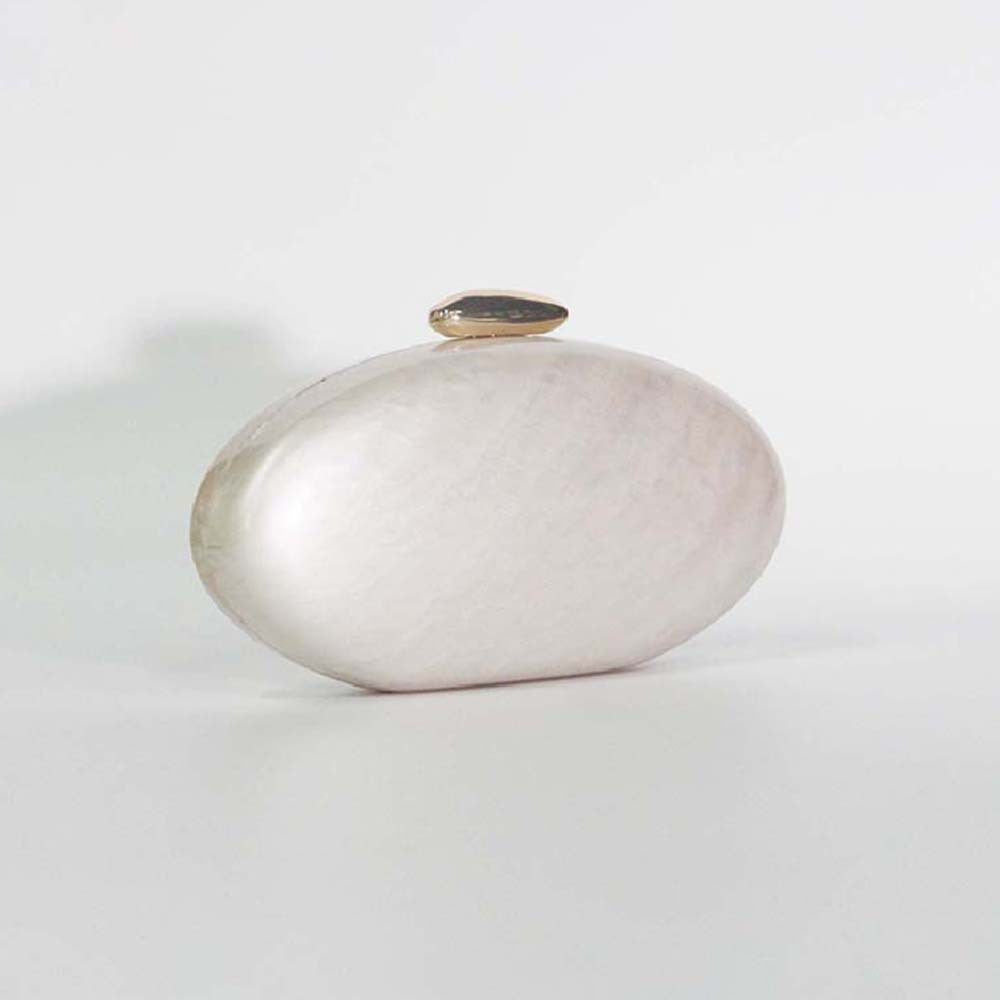 Élise Pearl Clutch Bag