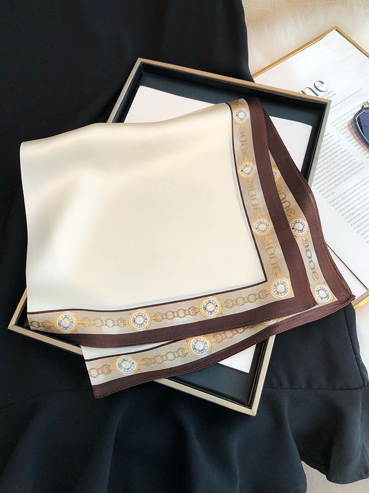 Petite Carré – Small Square Scarf (53 × 53 cm)