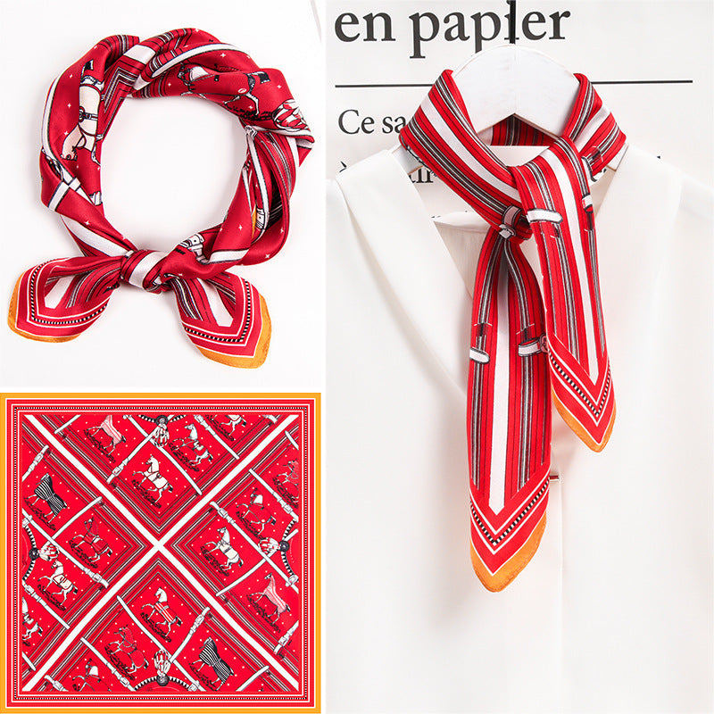 Petite Carré – Small Square Scarf (53 × 53 cm)