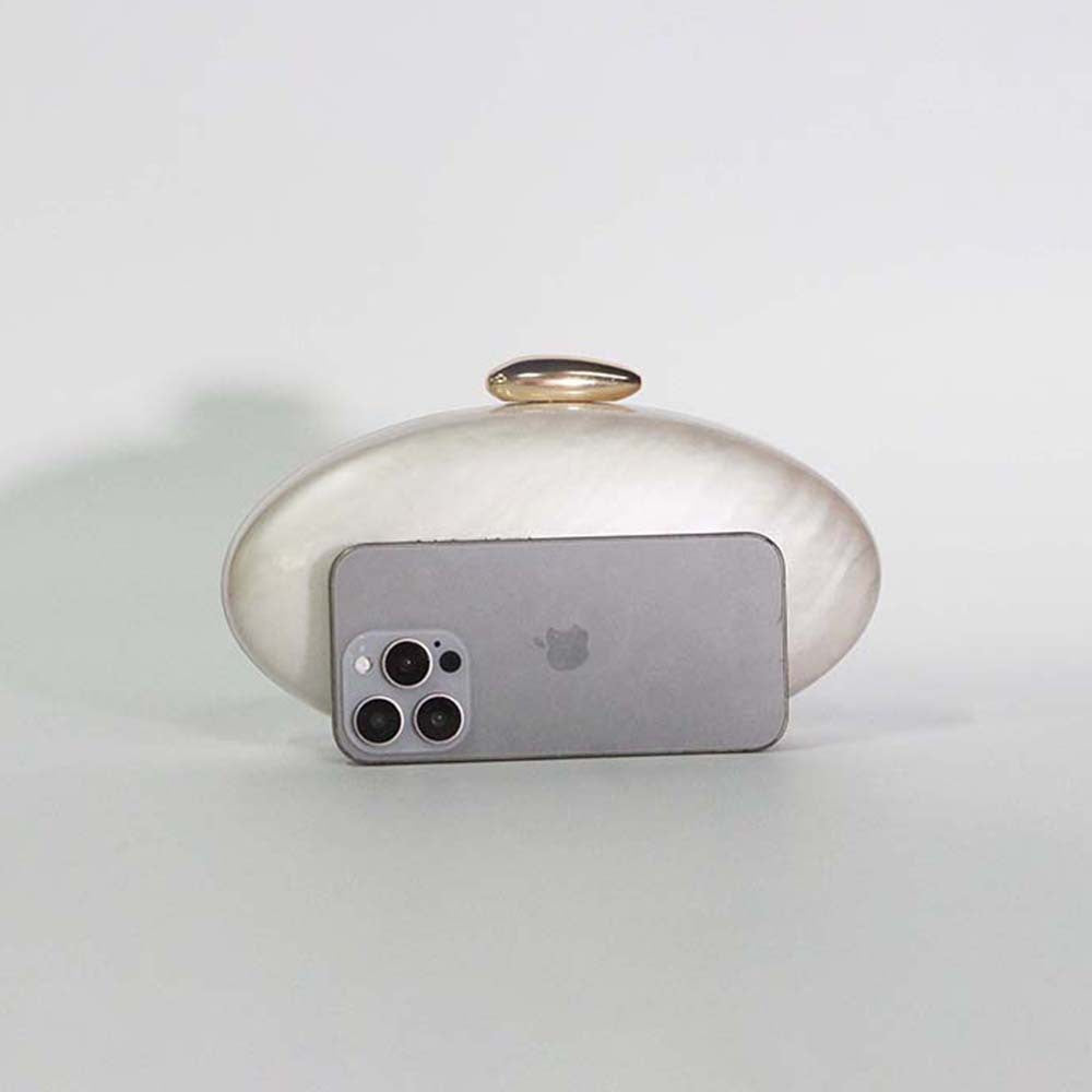 Élise Pearl Clutch Bag