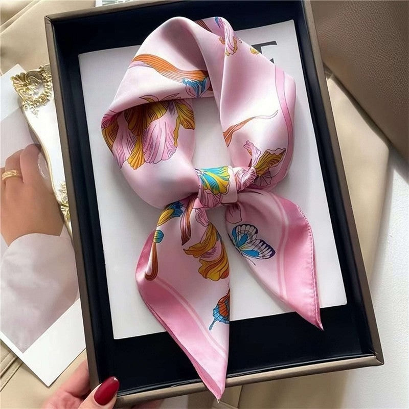 Soie Envolée – Silk Scarf (70 × 70 cm)