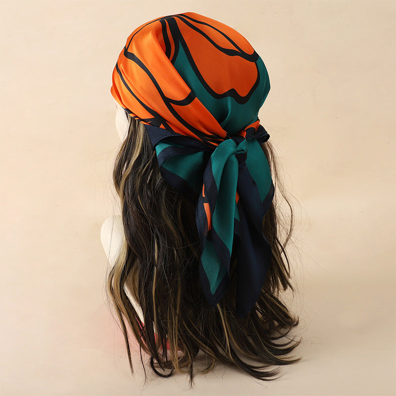 Soie Envolée – Silk Scarf (70 × 70 cm)