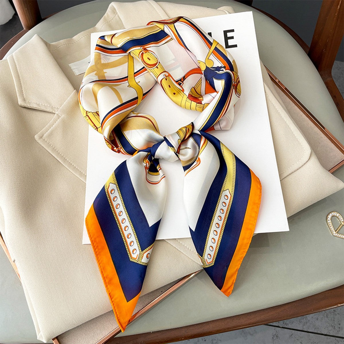 Soie Envolée – Silk Scarf (70 × 70 cm)