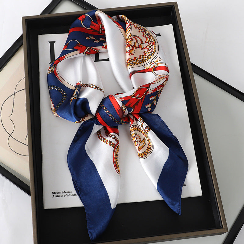 Soie Envolée – Silk Scarf (70 × 70 cm)