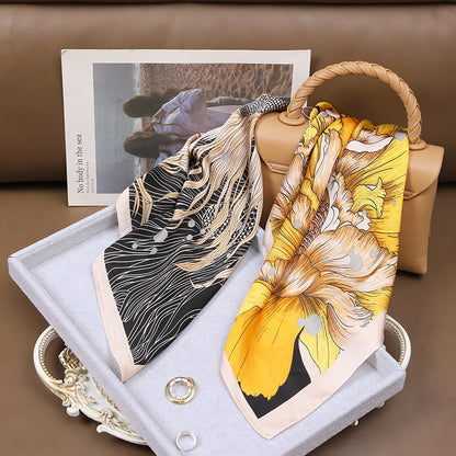 Tuilerie Touch – Silk Scarf (70 × 70 cm)