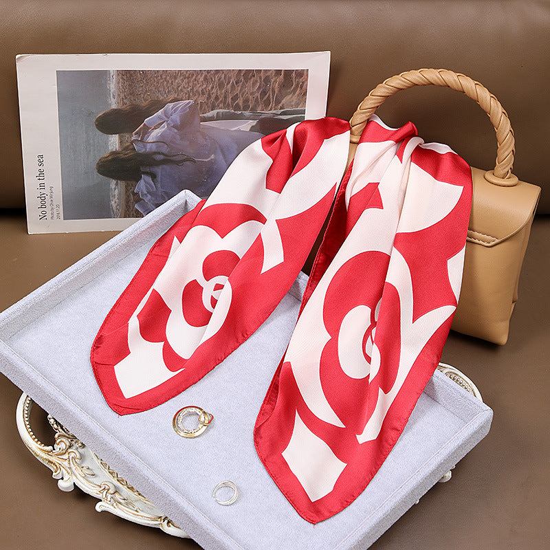 Tuilerie Touch – Silk Scarf (70 × 70 cm)