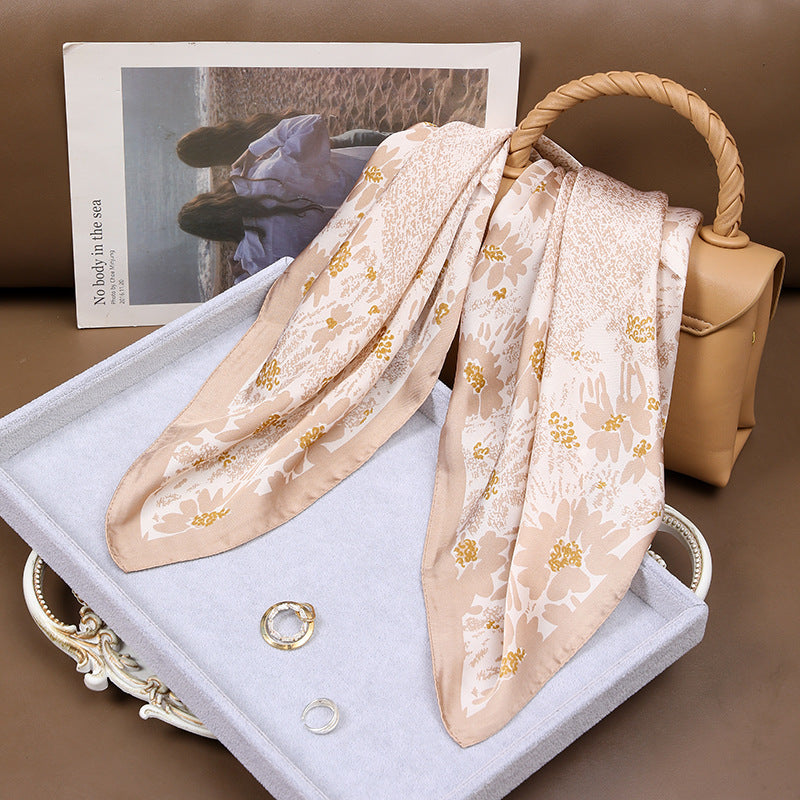 Tuilerie Touch – Silk Scarf (70 × 70 cm)