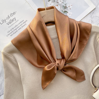 Le Carré Élégant – Silk Scarf (70 × 70 cm)