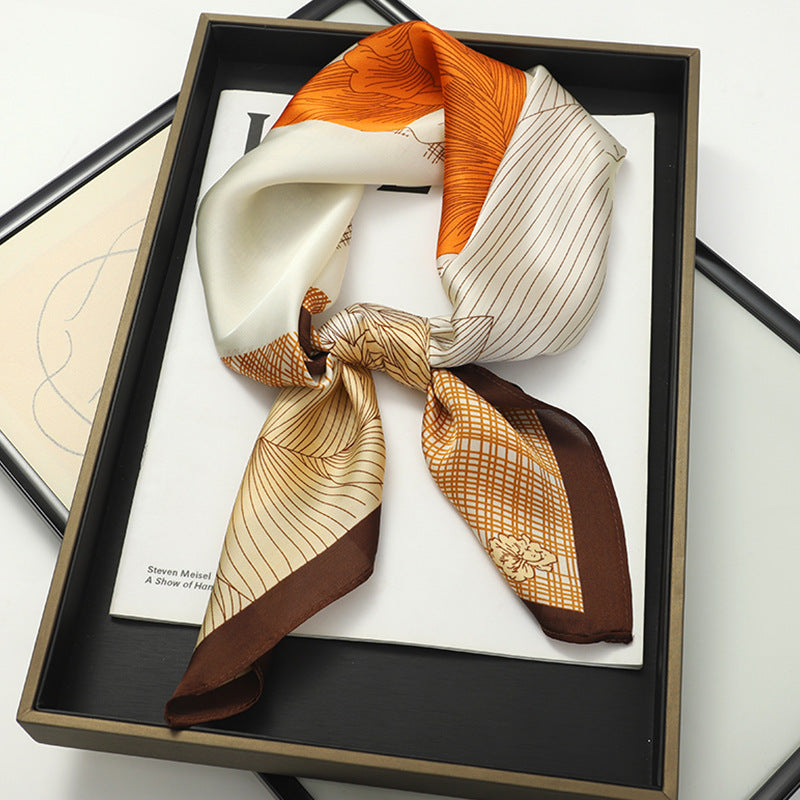Soie Envolée – Silk Scarf (70 × 70 cm)