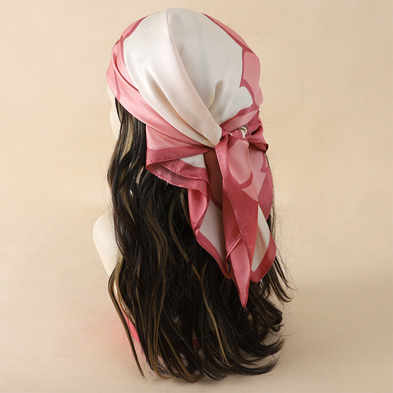 Soie Envolée – Silk Scarf (70 × 70 cm)